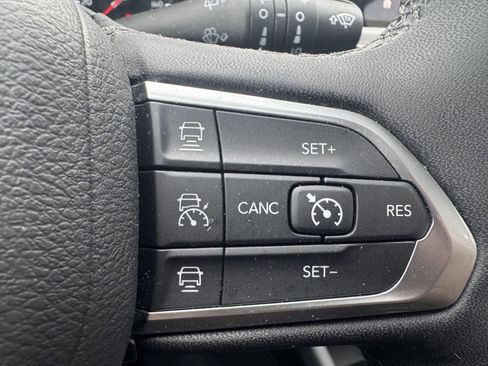 Used 2024 Jeep Compass Limited image 16