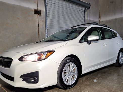 Used 2017 Subaru Impreza 2.0i Premium image 5