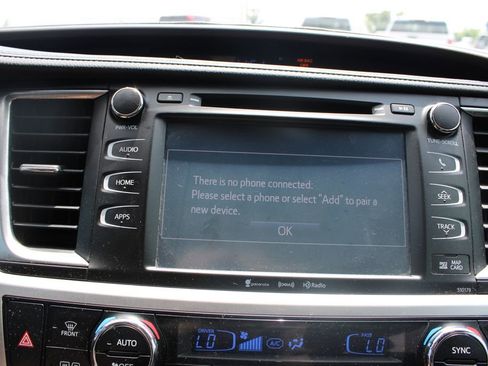 Used 2018 Toyota Highlander XLE AWD/4WD image 51