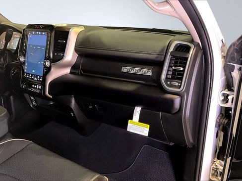 Used 2024 RAM 2500 Laramie image 26