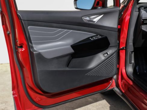 Used 2024 Volkswagen ID.4 Pro S image 40