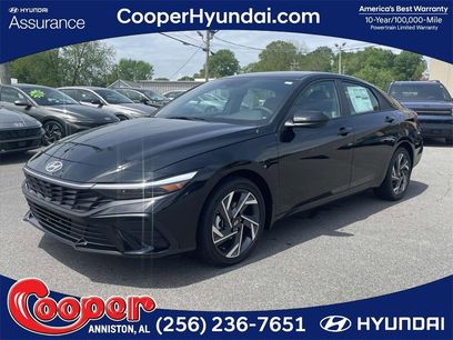 New 2025 Hyundai Elantra SEL