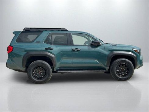 Certified 2025 Toyota 4Runner TRD Off-Road AWD/4WD image 4