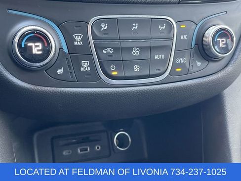 Used 2023 Chevrolet Equinox RS AWD/4WD image 17