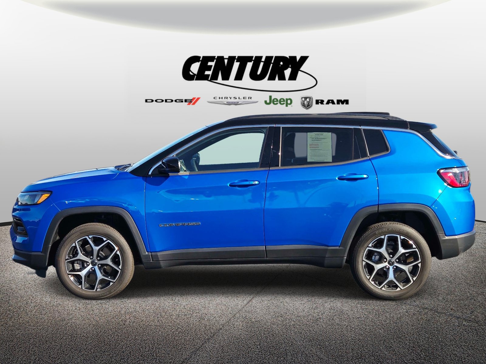Used 2026 Jeep Compass Limited w/ Sun, Sound & Navigation Group AWD/4WD image 7