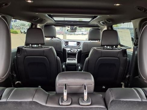 New 2026 Chrysler Pacifica Limited w/ S Appearance Package image 50