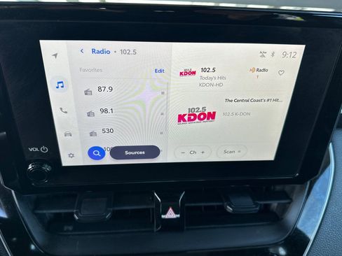 Used 2025 Toyota Corolla LE image 19