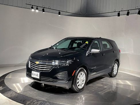 Used 2024 Chevrolet Equinox LS w/ Driver Confidence II Package image 8