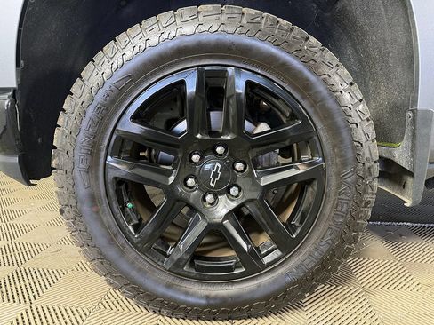 Used 2022 Chevrolet Silverado 1500 Custom Trail Boss AWD/4WD image 14