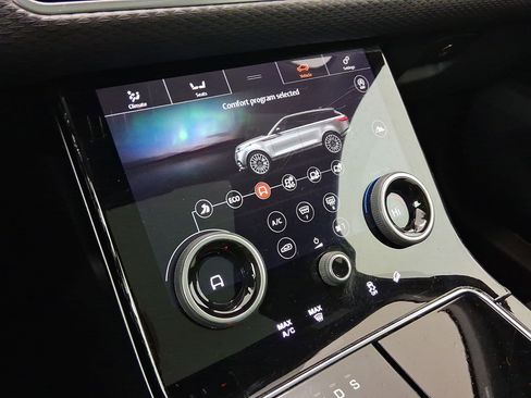 Used 2020 Land Rover Range Rover Velar R-Dynamic S image 27