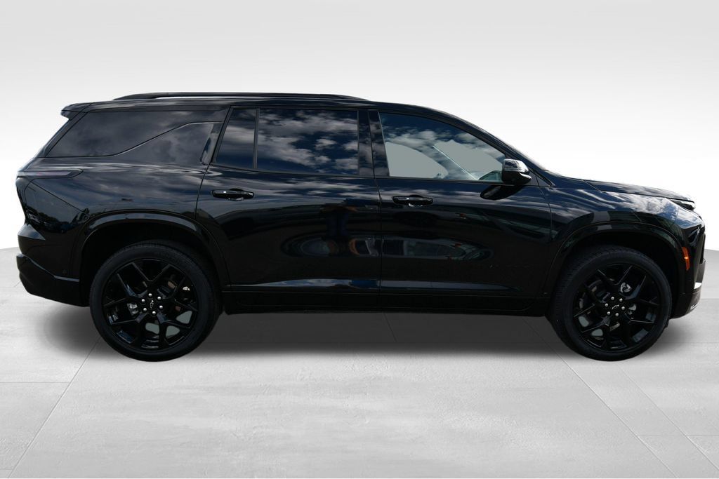 Used 2026 Chevrolet Traverse RS AWD/4WD image 9