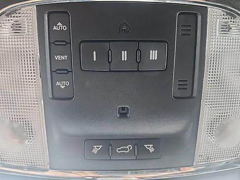 Certified 2018 Jeep Grand Cherokee Limited AWD/4WD image 42