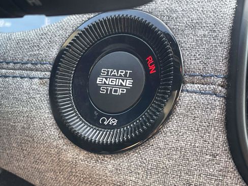 Certified 2024 Jeep Compass Latitude image 7