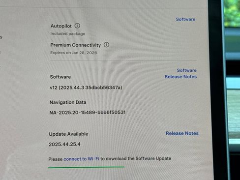 Used 2022 Tesla Model 3 image 26