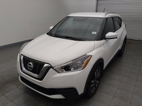 Used 2018 Nissan Kicks SV w/ Exterior Electronics Package FWD image 15