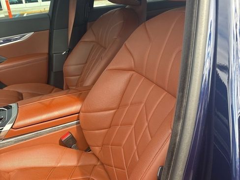 Used 2023 BMW 740i 740i w/ Executive Package image 5