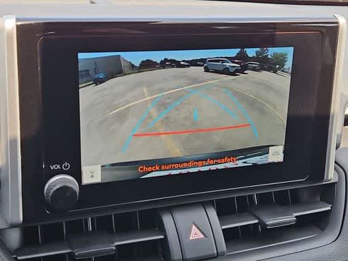 Used 2025 Toyota RAV4 XLE FWD image 22