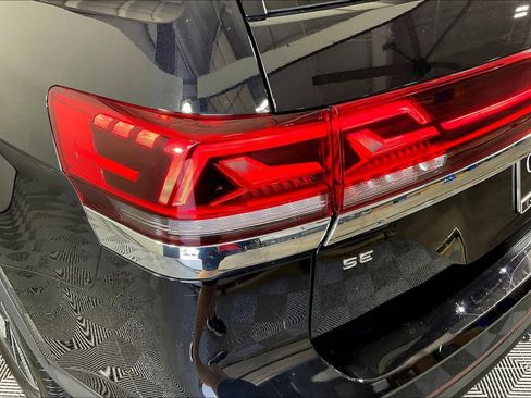 Used 2024 Volkswagen Atlas SE image 41