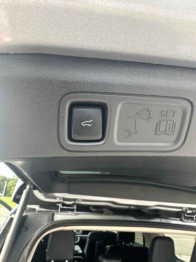 Used 2024 Ford Expedition Max XLT AWD/4WD image 19