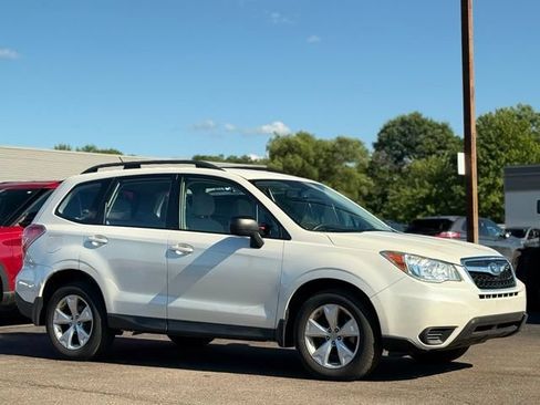 Used 2015 Subaru Forester 2.5i w/ Alloy Wheel Package AWD/4WD image 30