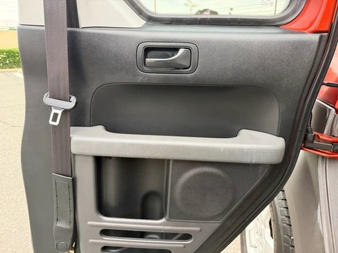 Used 2004 Honda Element EX image 15