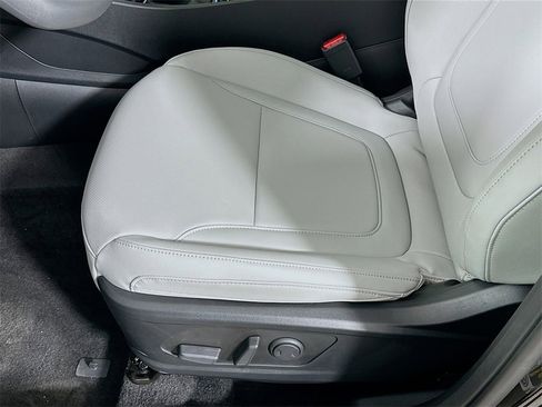 New 2025 Hyundai Santa Cruz SEL image 17