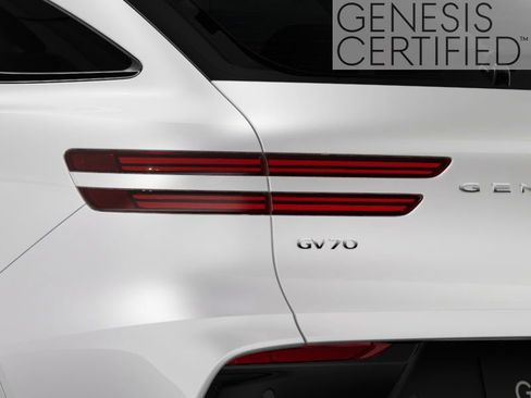 Used 2026 Genesis GV70 2.5T AWD/4WD image 13
