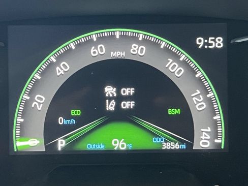 Used 2025 Toyota RAV4 XLE Premium FWD image 27