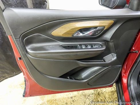 Certified 2020 GMC Terrain SLE image 17