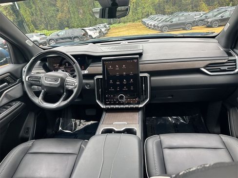 Used 2024 GMC Acadia Denali w/ Super Cruise Package image 31