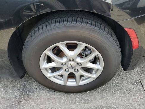 Certified 2023 Chrysler Pacifica Touring-L FWD image 10