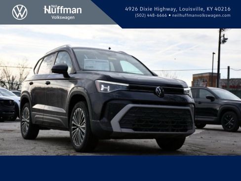 New 2026 Volkswagen Taos SE image 1