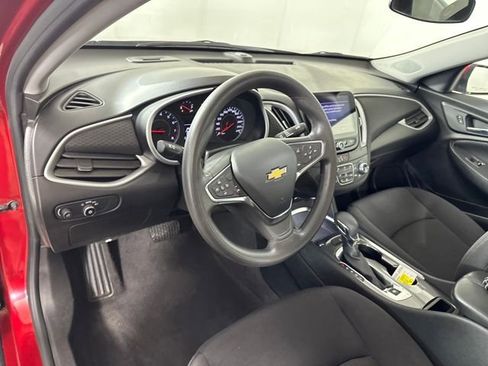 Used 2023 Chevrolet Malibu LT FWD image 13