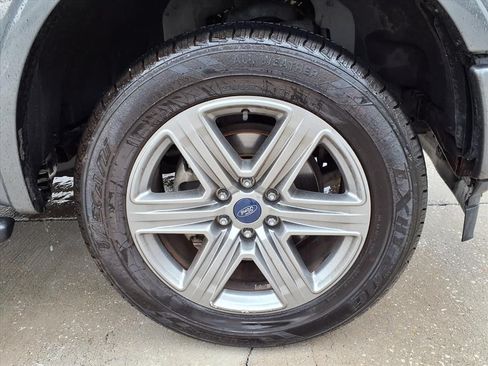 Used 2018 Ford F150 XLT w/ Equipment Group 302A Luxury AWD/4WD image 7