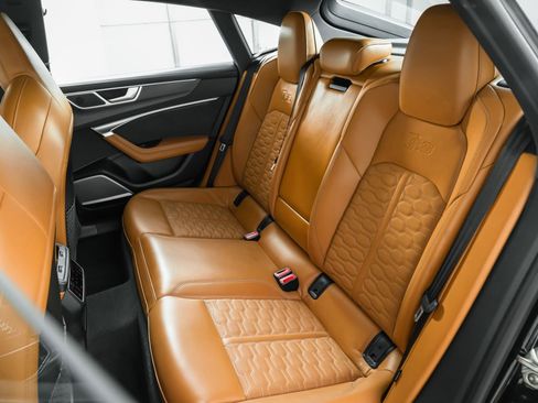 Certified 2025 Audi RS 7 performance Sportback AWD/4WD image 12
