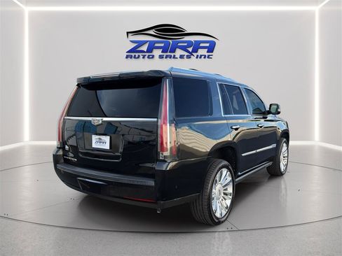 Used 2017 Cadillac Escalade Platinum AWD/4WD image 7