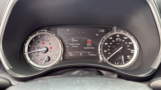 Used 2022 Toyota Highlander XLE AWD/4WD image 14