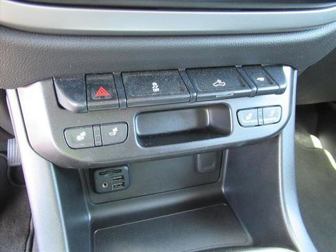 Used 2021 Chevrolet Colorado LT w/ LT Convenience Package image 29