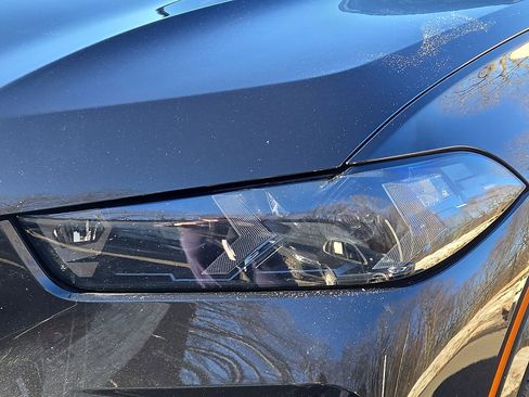 Used 2026 BMW X5 xDrive50e w/ M Sport Package image 9