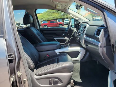 Used 2016 Nissan Titan SV AWD/4WD image 18