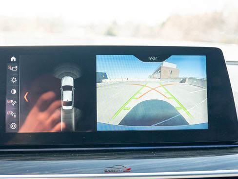 Used 2018 BMW 530i xDrive w/ Premium Package image 33