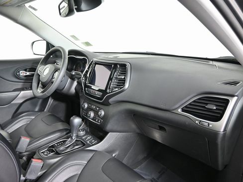 Used 2022 Jeep Cherokee Limited image 14