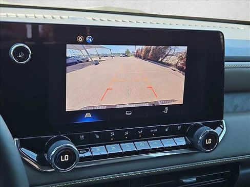 Used 2025 Chevrolet Colorado ZR2 AWD/4WD image 14