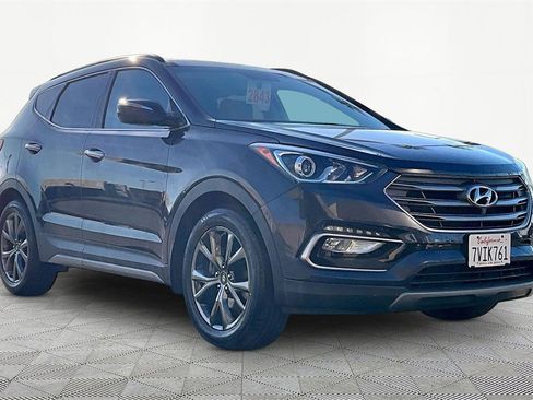Used 2017 Hyundai Santa Fe Sport image 5
