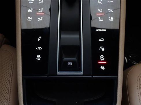 Used 2022 Porsche Macan S AWD/4WD image 26