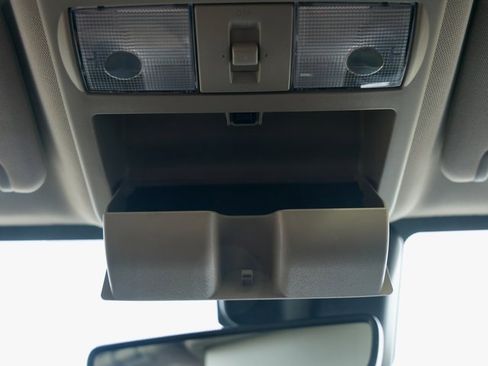 Used 2024 Nissan Frontier SL w/ Technology Package image 27