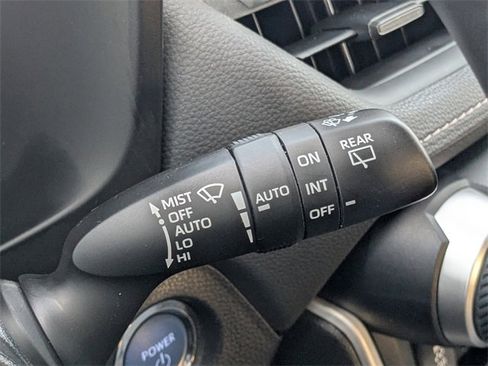 Used 2022 Toyota RAV4 XLE image 28