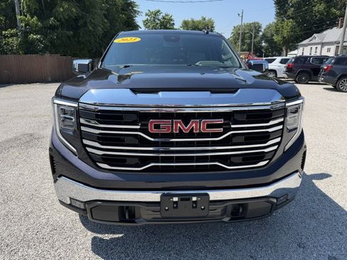 Used 2023 GMC Sierra 1500 SLT w/ SLT Premium Package AWD/4WD image 8