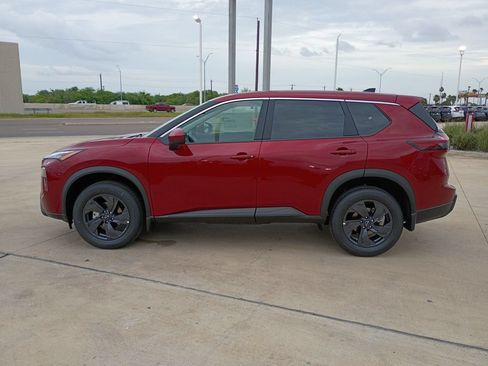 New 2026 Nissan Rogue SV FWD image 2