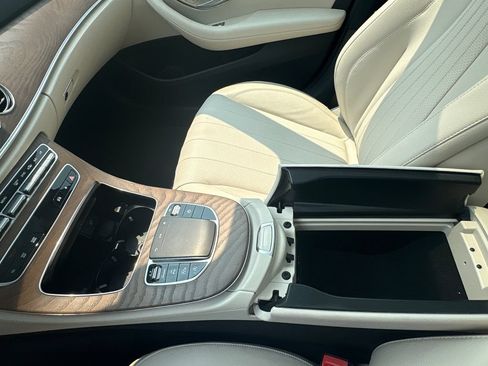 Used 2022 Mercedes-Benz E 350 4MATIC Sedan w/ Driver Assistance Package image 28